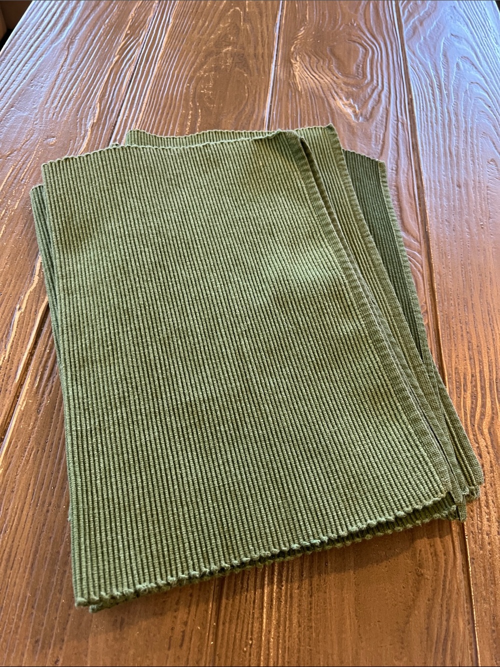 Crate & Barrel Green Ribbed Knit Plate Mate Bundle - 6